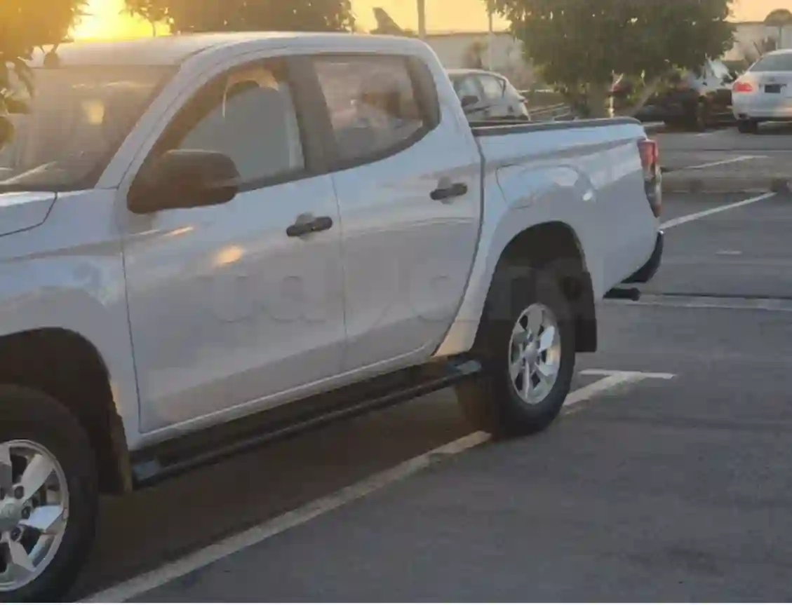 Mistsubishi L200 did Boite Auto à Berge Du Lac