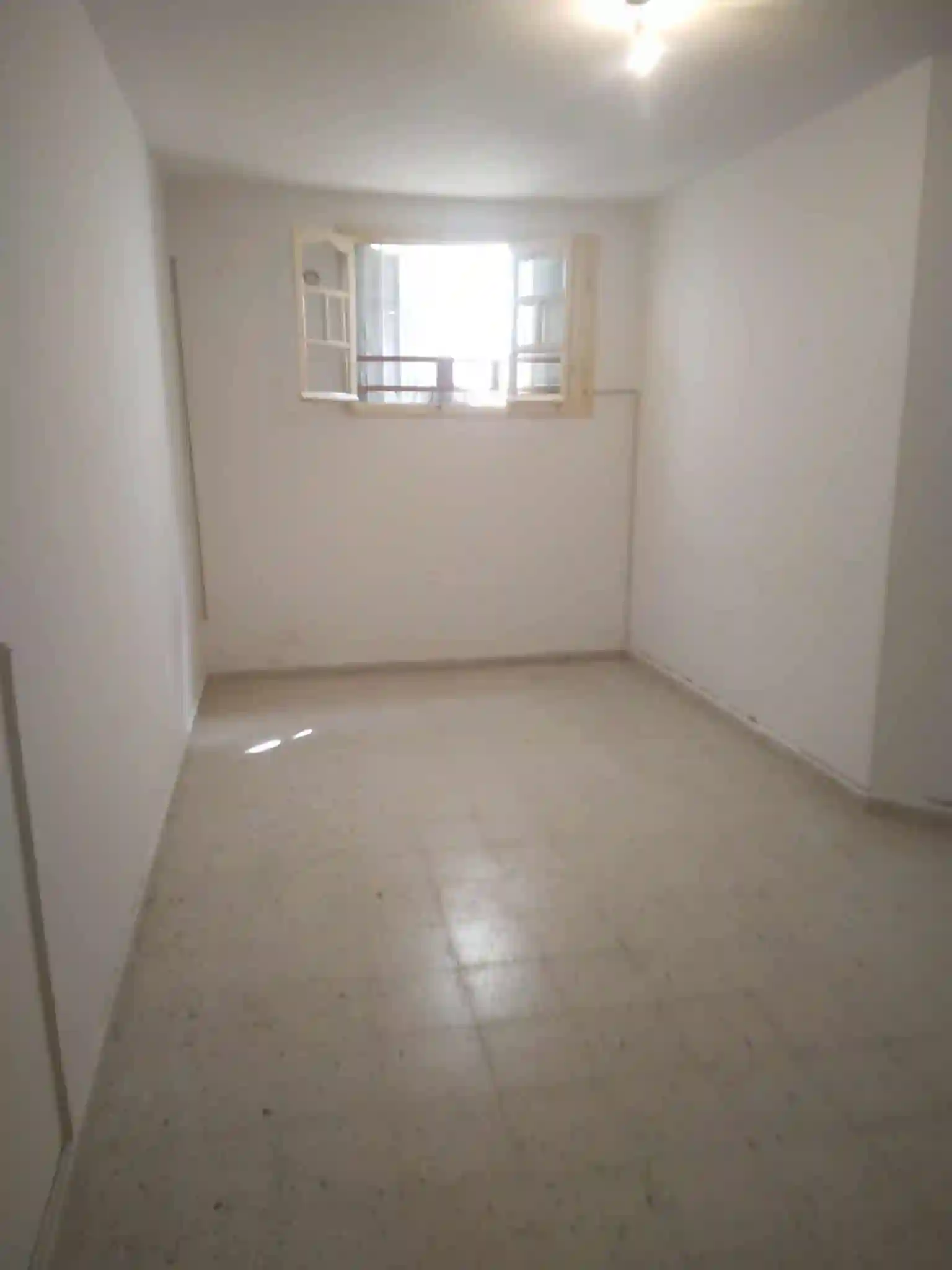 Studio s1 Pres Ambassade de Cameroun Couple Marie à Cartage Byrsa - Vue 4