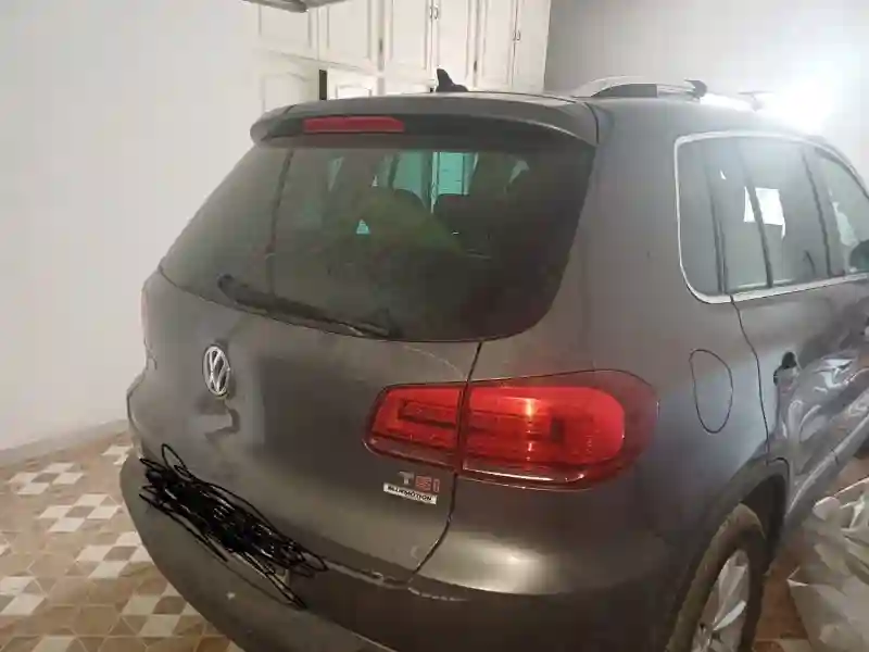 Volkswagen Tiguan Essence 2015 - Vue 2