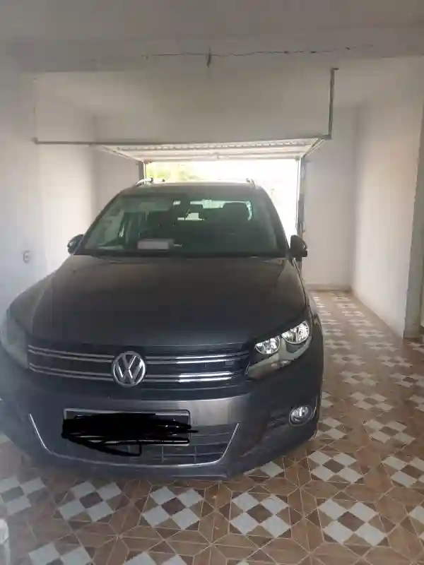 Volkswagen Tiguan Essence 2015 - Vue 3