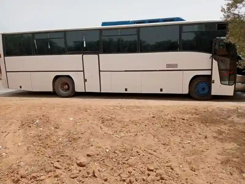 2 Bus À Vendre