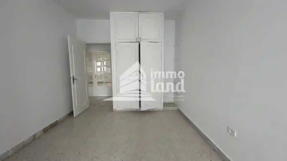 Appartement s3 à la Marsa Plage à Cite El Ahmadi