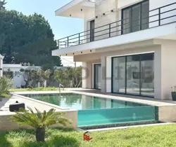 Villa Neuve Avec Piscine à Carthage à Carthage