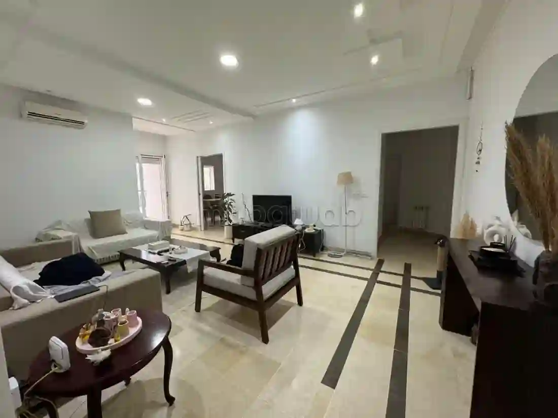A Vendre Appartement S4 au 1er Étage à L'aouina