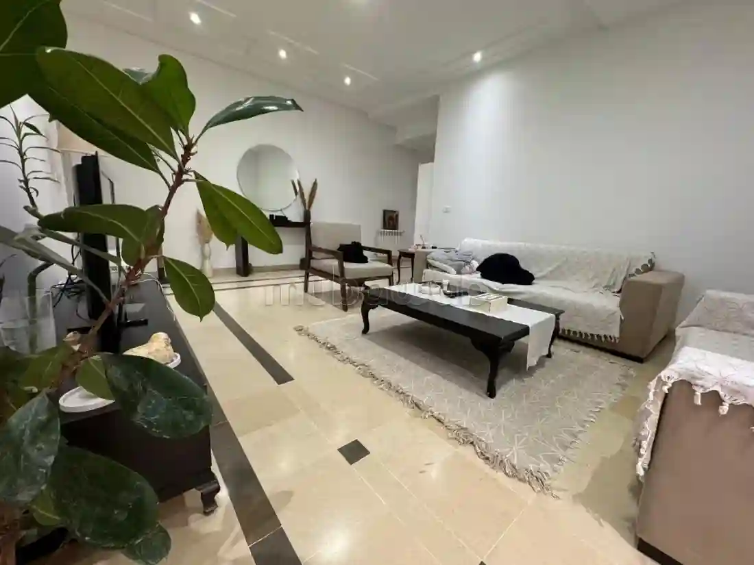 A Vendre Appartement S4 au 1er Étage à L'aouina - Vue 2