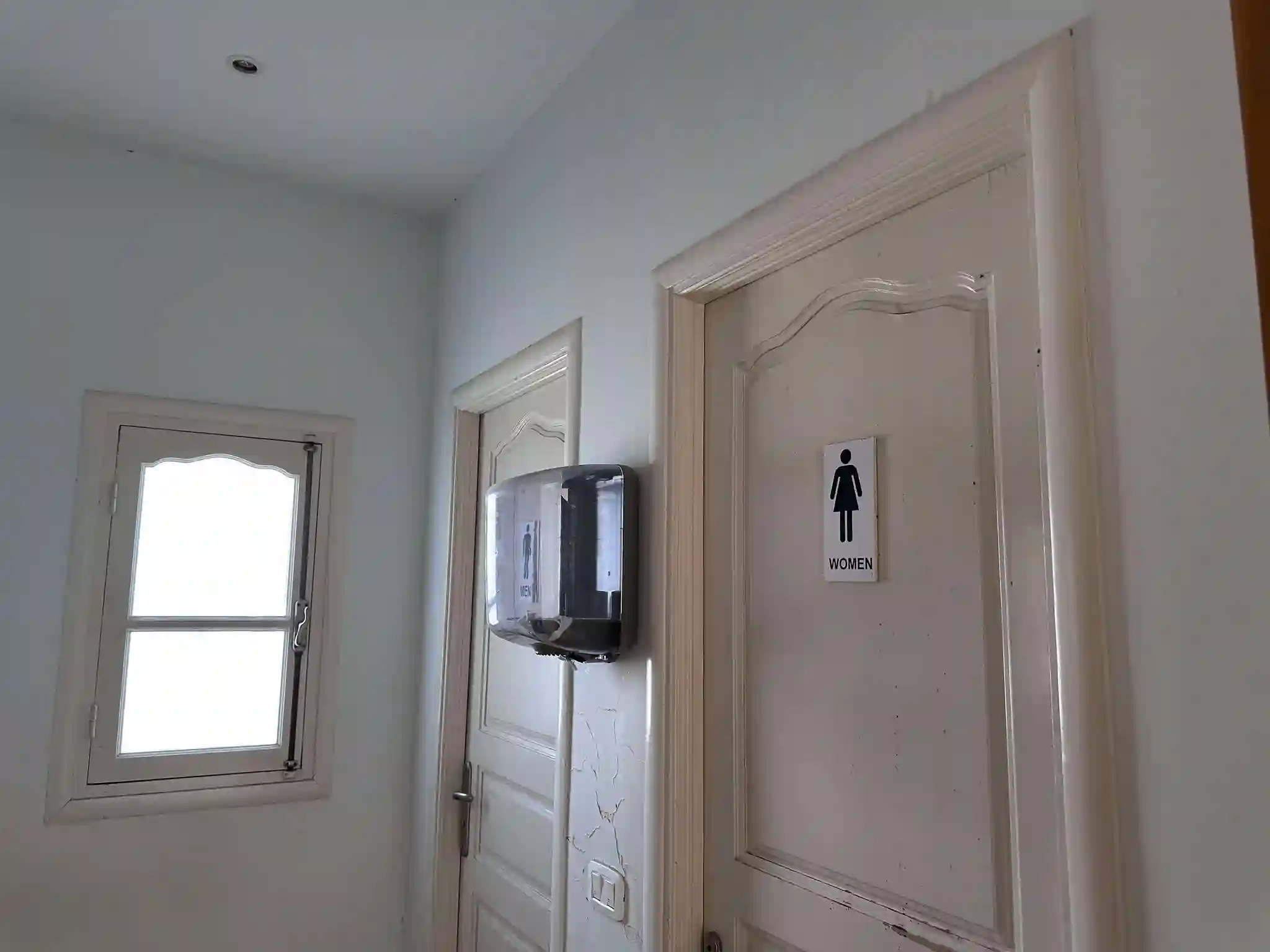 Local Administratif + Dépôt