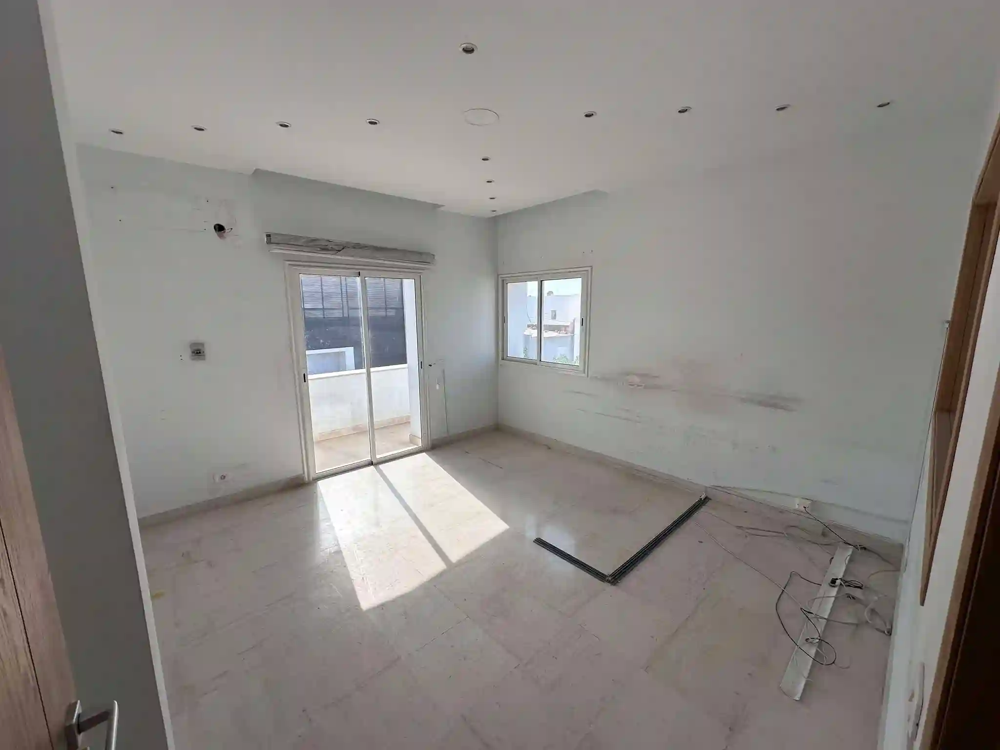 Local Administratif + Dépôt - Vue 3