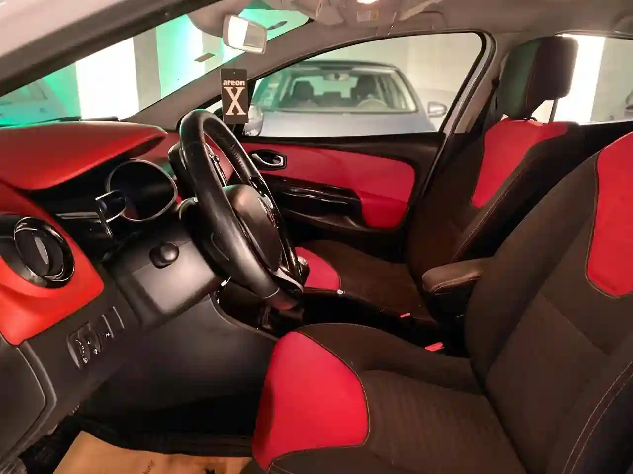 Clio 4 - Vue 9