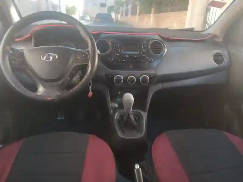 Hyundai I10 Essence 2021 - Vue 2