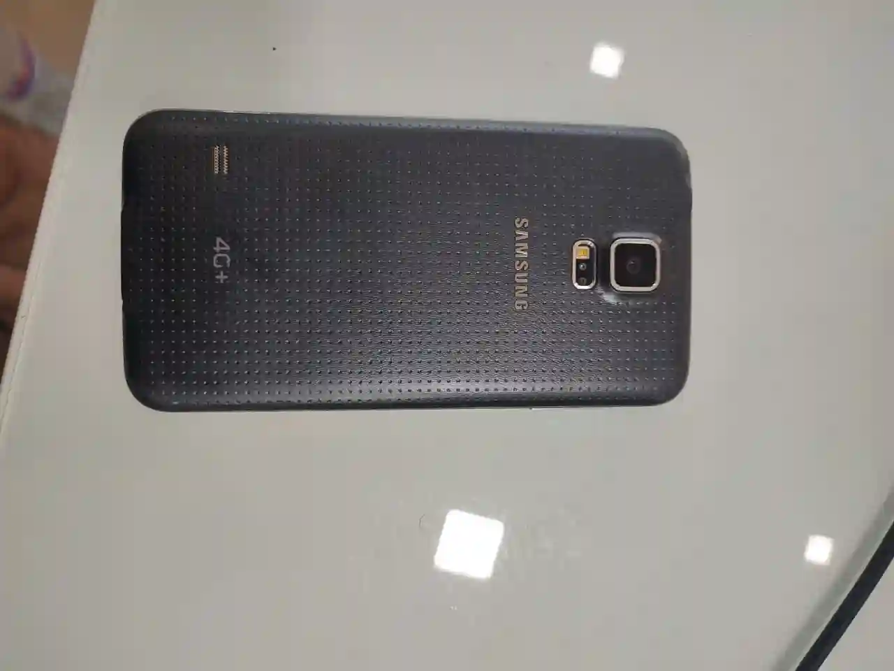 Samsung Galaxy s5 à Bou Mhel El Bassatine - Vue 2