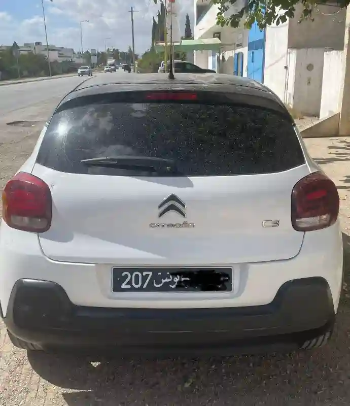 Citroen C3 Essence 2018 - Vue 4