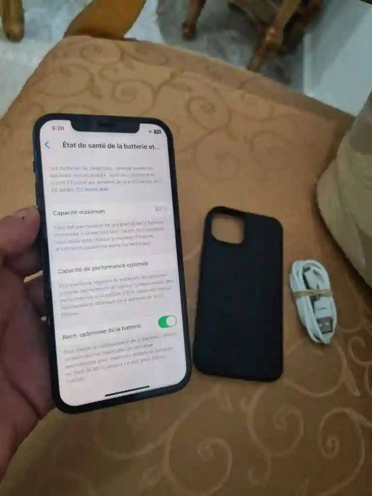 Iphone 12 a Létat Dorigine - Vue 7