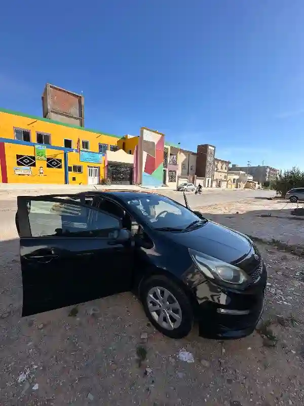 Kia RIO Essence 2017 - Vue 4