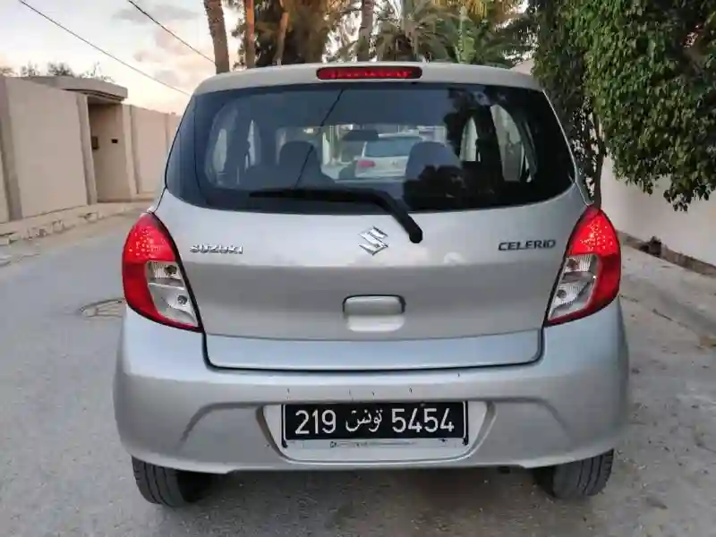 Suzuki Celerio Première Main EN Très BON État - Vue 2