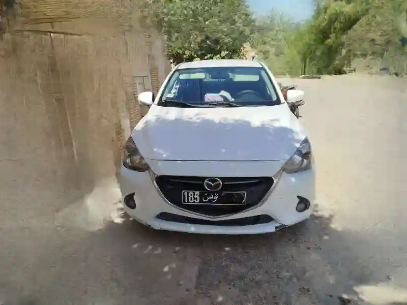 Mazda Mazda2 Essence 2015 - Vue 1