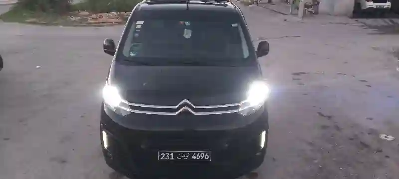 Citroen Jumpy Diesel 2017 - Vue 3