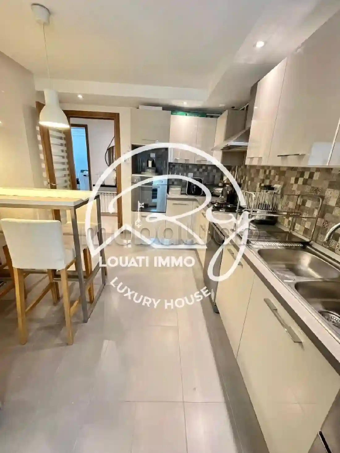A Vendre Un Appartement S3 à La Soukra - Vue 1