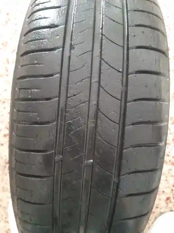 Pneu Avec Jante Michelin - Vue 1