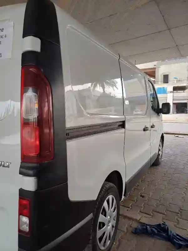 Renault Trafic4 - Vue 1