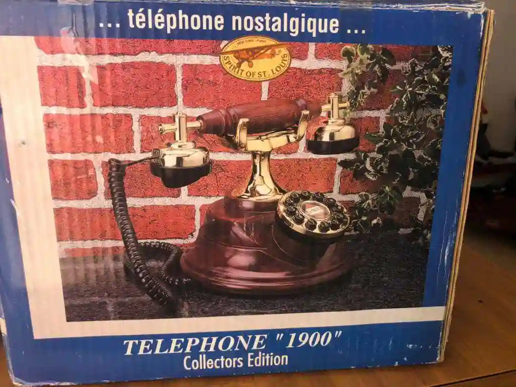 Téléphone Antique en Bois tt Neuf - Vue 2