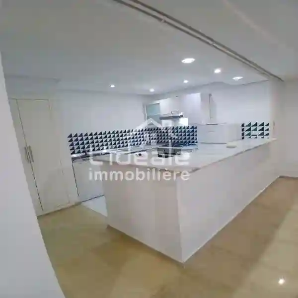 A Louer Appartement Meublé à Hammamet Centre - Vue 4