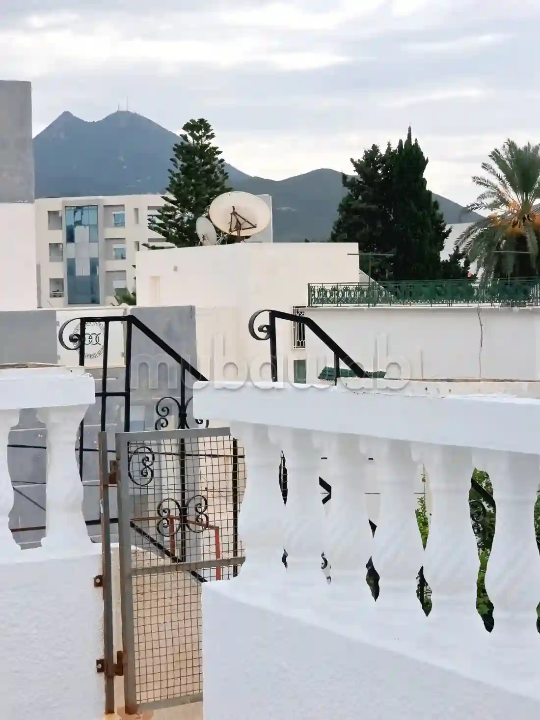 Location D'un Joli Studio Meublé a Ezzahra - Vue 1