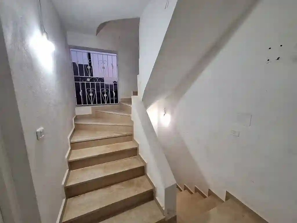Maison à Vendre à Mourouj - Vue 9