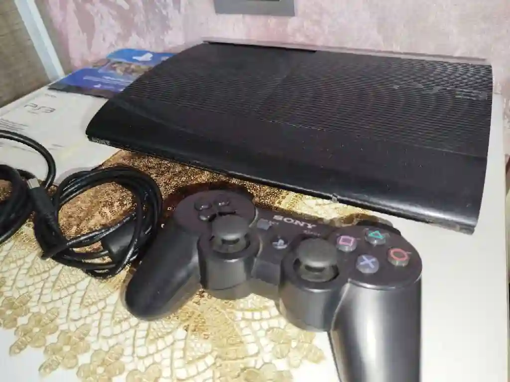 Ps3 Patché + 20 Jeux Installé - Vue 2