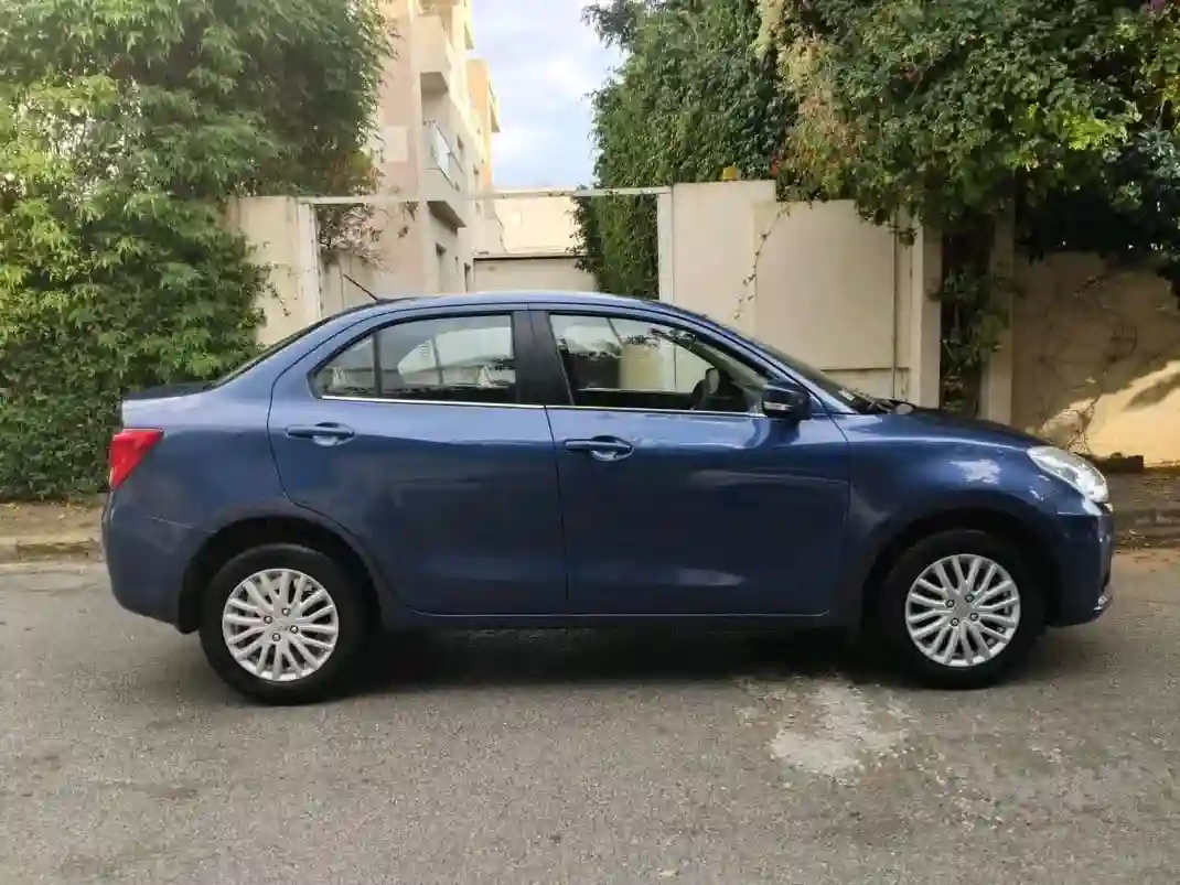 Suzuki Dzire - Vue 3