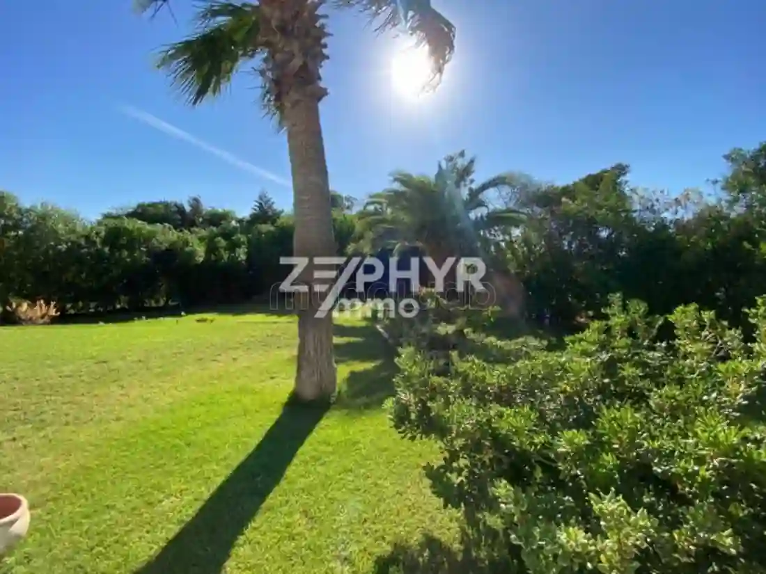 A Louer une Villa S3 Avec Piscine à Gammarth