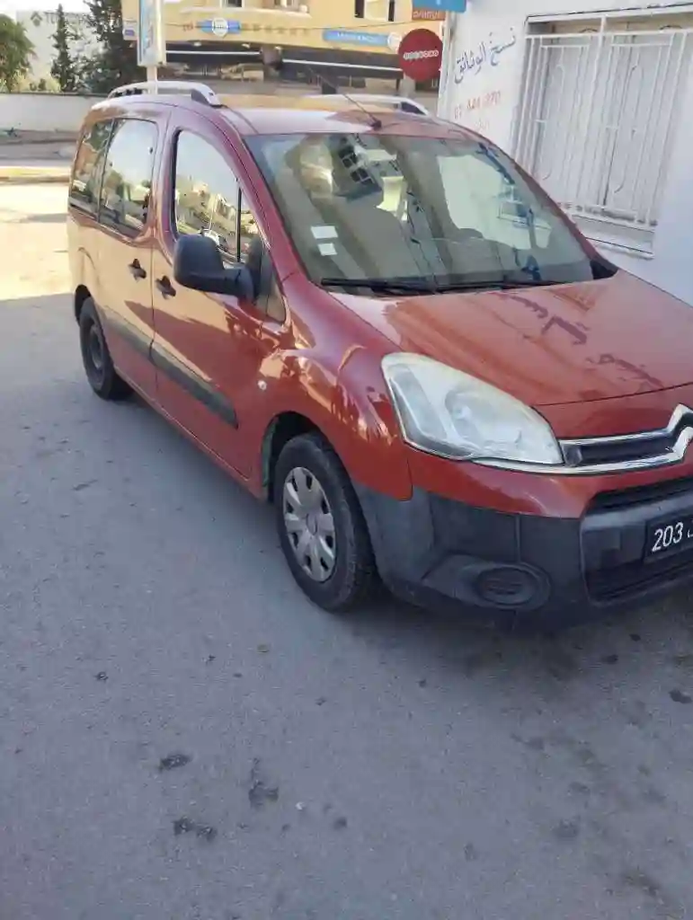 Berlingo 5 Place - Vue 1
