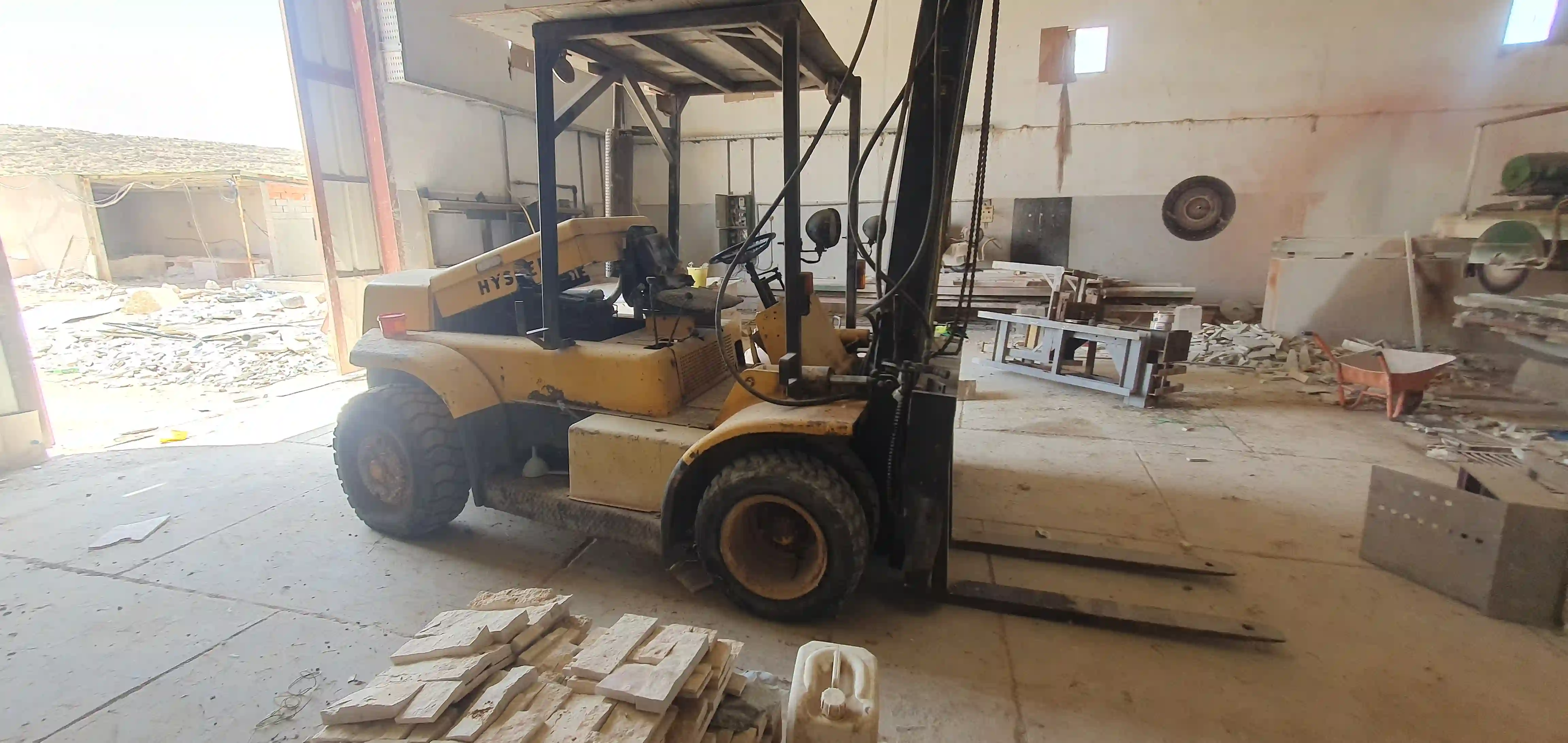 Chariot Élévateur Hyster 7 Tonnes à Koutine