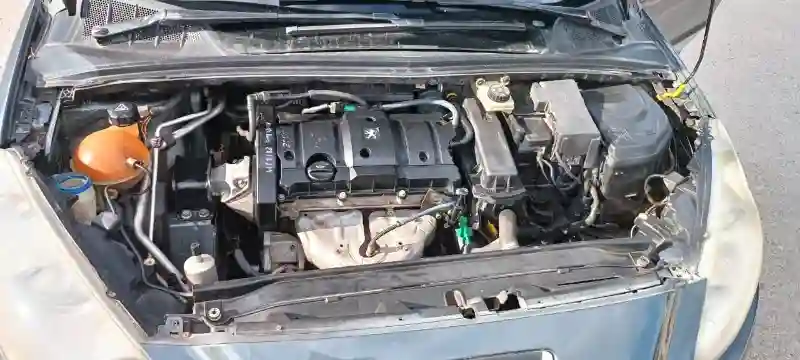 Peugeot 308 Essence 2011 - Vue 1
