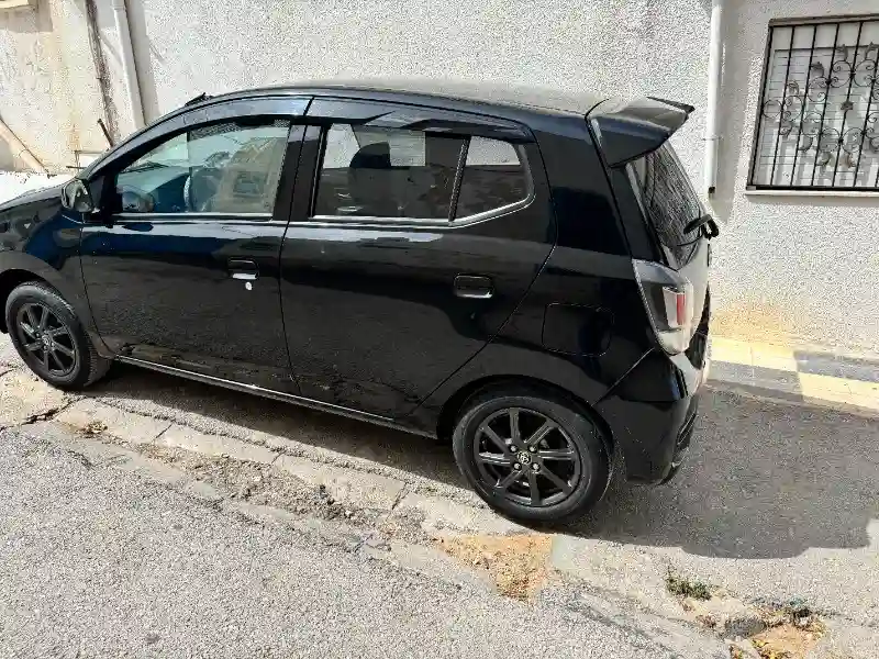 Toyota Autres Essence 2021 - Vue 2