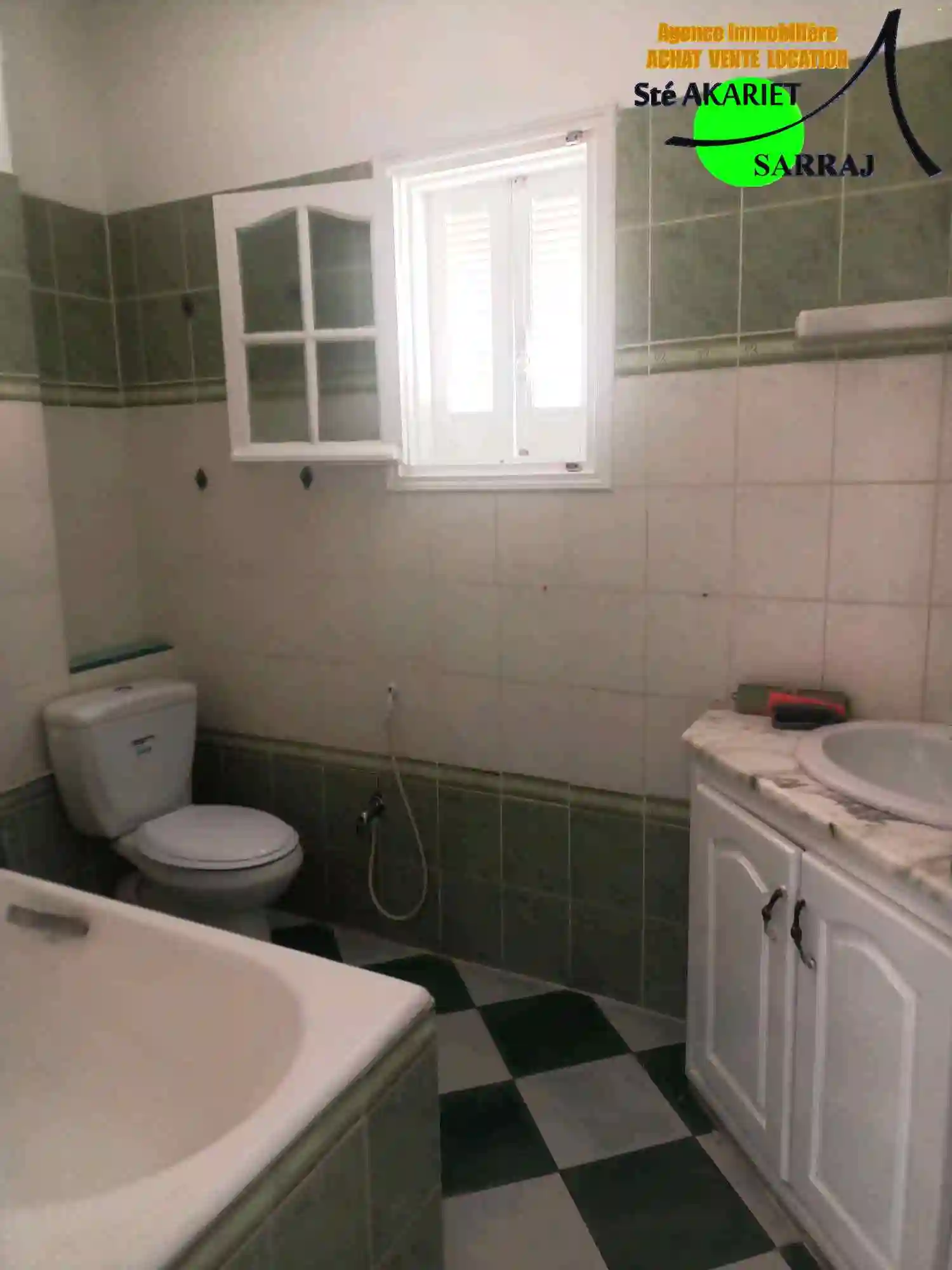 Petite Immeuble r3 Pour Projet ou Habitation à Hammam Sousse - Vue 1