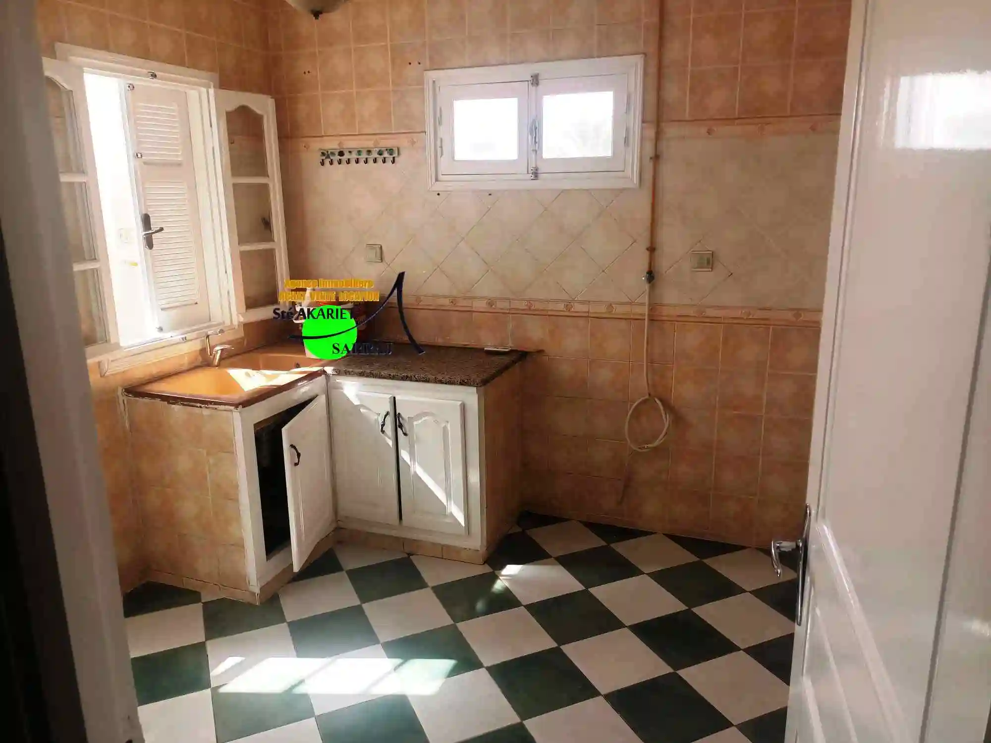 Petite Immeuble r3 Pour Projet ou Habitation à Hammam Sousse - Vue 3