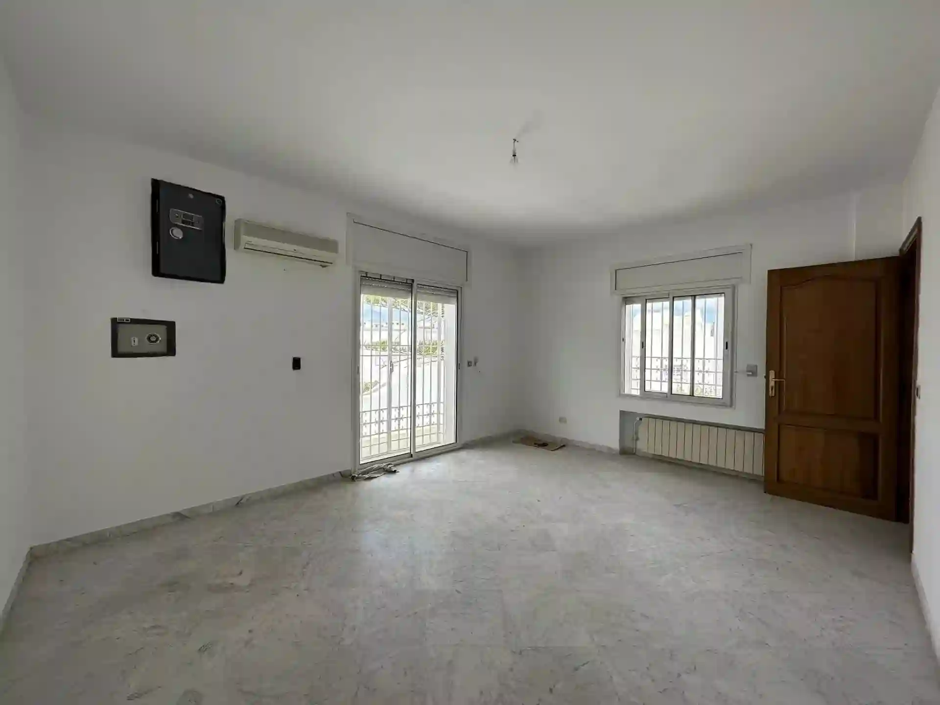 Villa s7 à Menzah 9a sur Artère Principale à El Menzah 9 - Vue 3