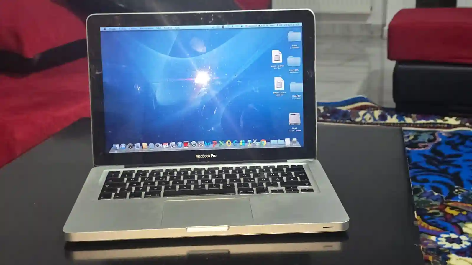 Macbook pro i5 8go ssd 320go Parfait État à Kairouan Nord - Vue 4