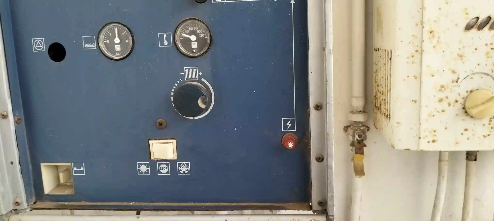 3 Chaudières Chaffoteaux et Maury D'occasion à Monastir - Vue 1