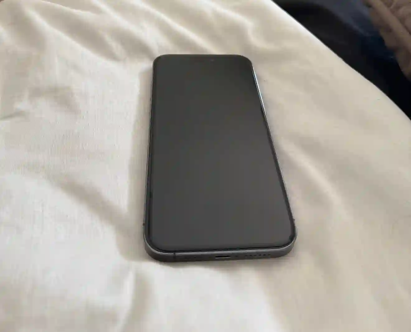 Iphone 14 pro max à Ariana Ville