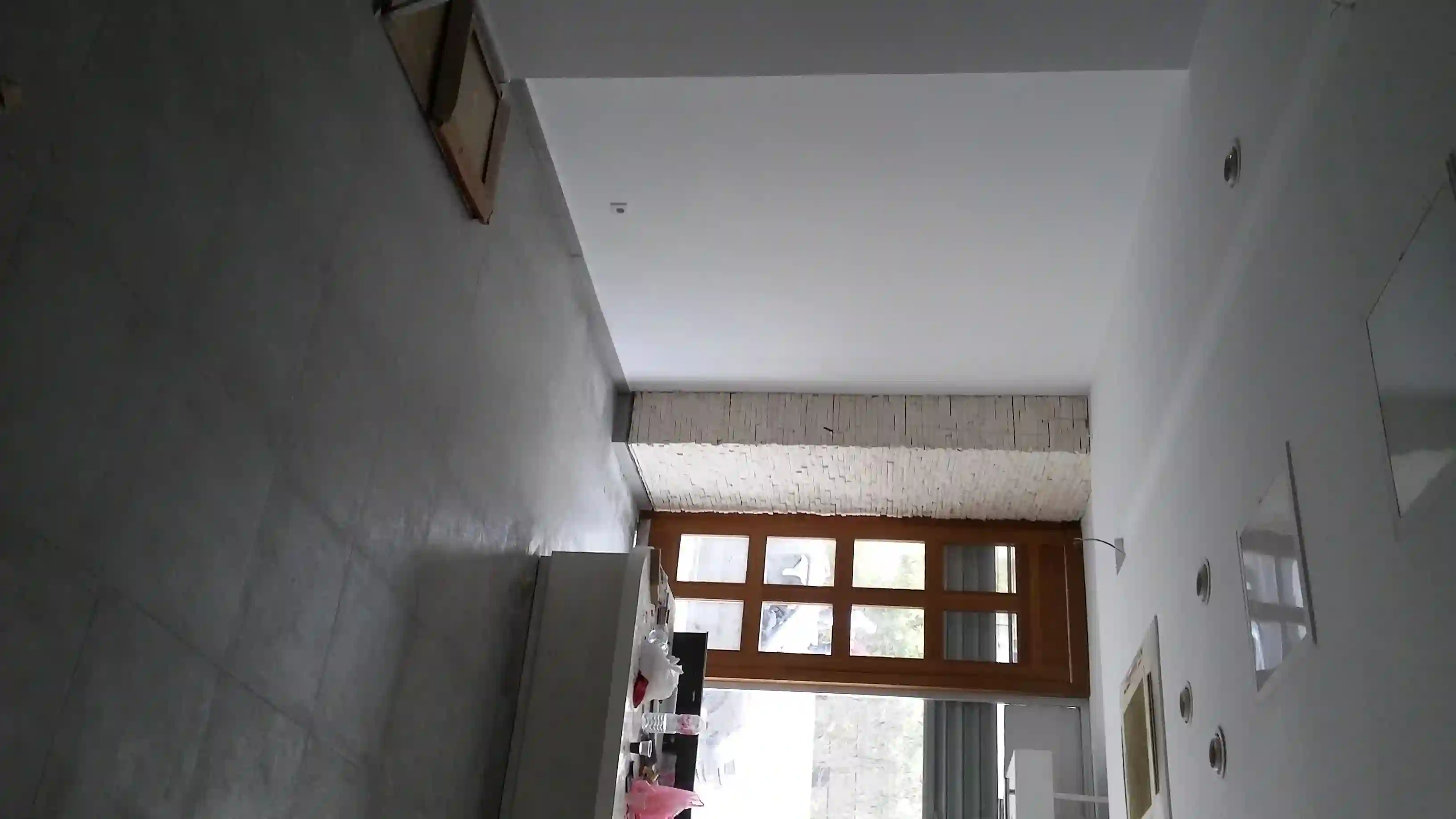 Un Fonds de Commerce Avec ou Sans les Murs à Berge Du Lac