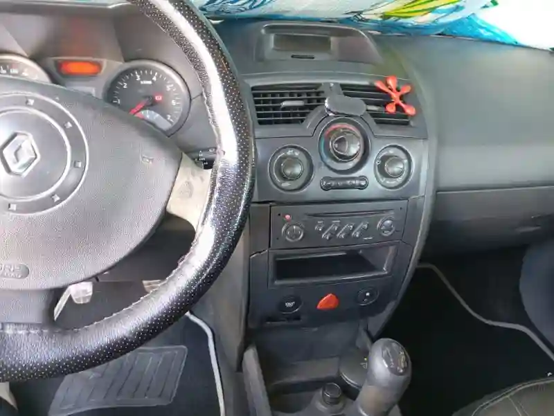 Renault Megane Essence 2004 - Vue 4
