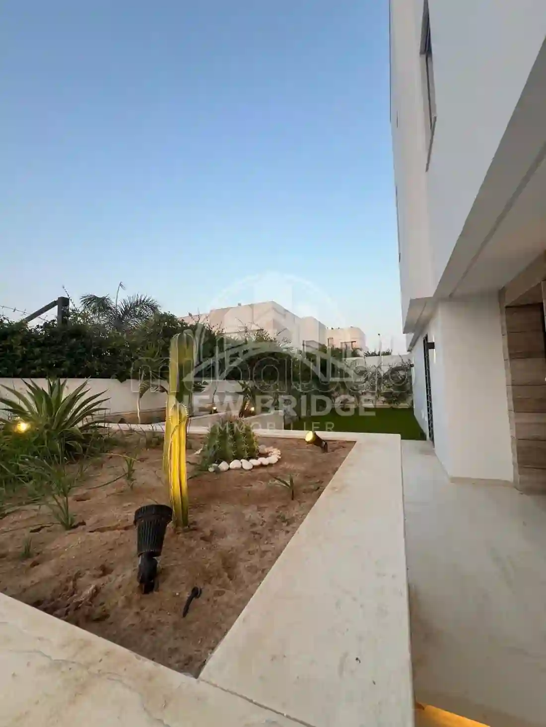 À Louer Duplex S3 Avec Jardin à Chotrana 3