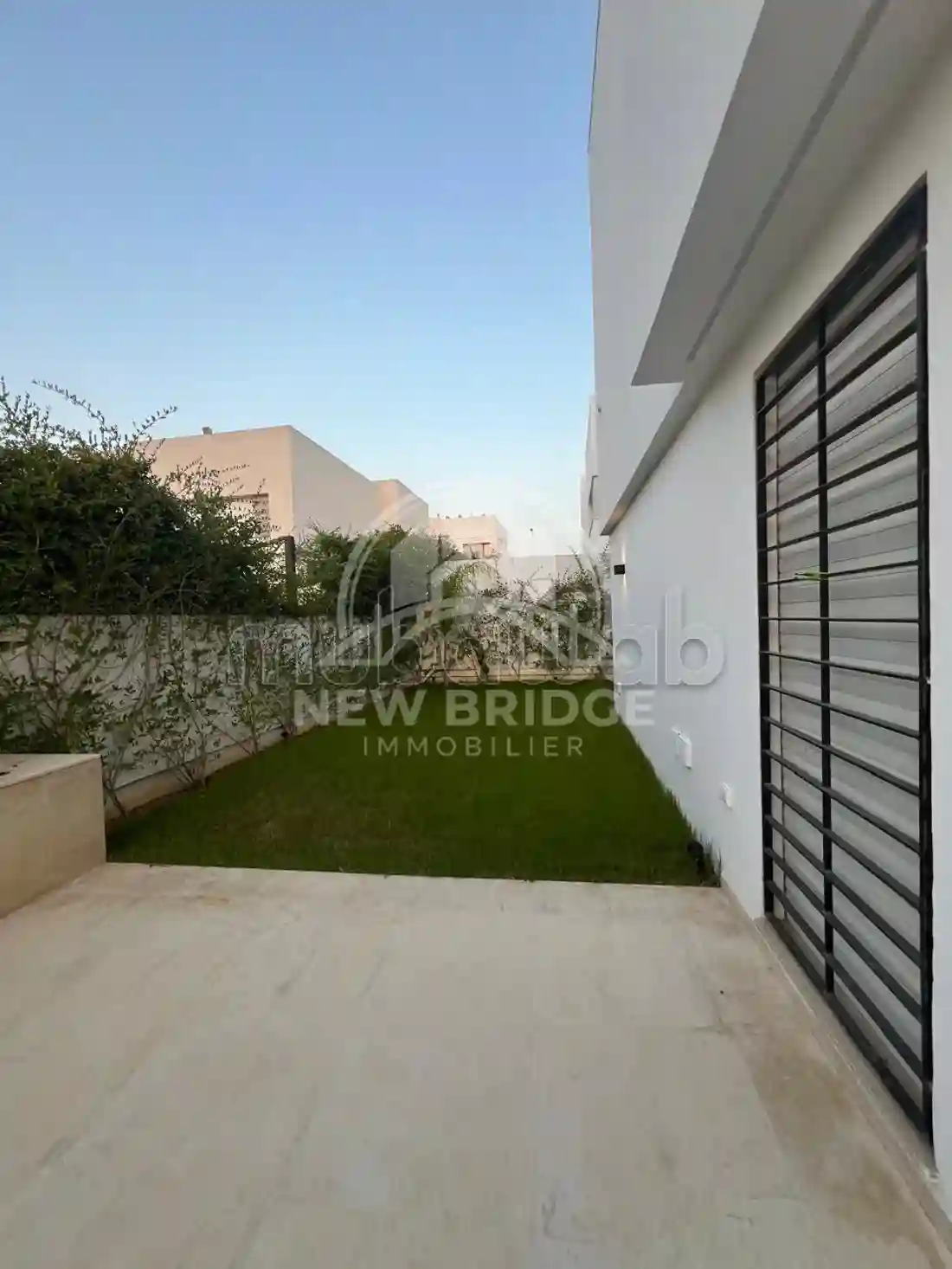 À Louer Duplex S3 Avec Jardin à Chotrana 3 - Vue 2