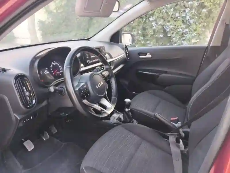 KIA Picanto GT Line Première Main - Vue 8