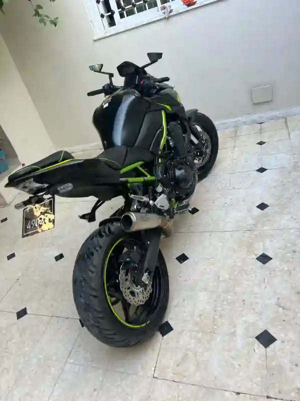 Z900 - Modèle 2023 à Vendre - Vue 5