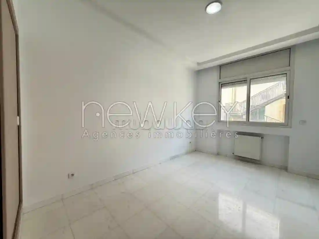 Bureaux A4 à Louer aux Berges du Lac2 - Vue 1