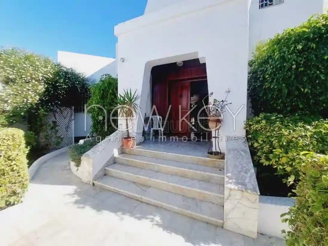 Villa s4 Avec Piscine à la Marsa - Vue 1