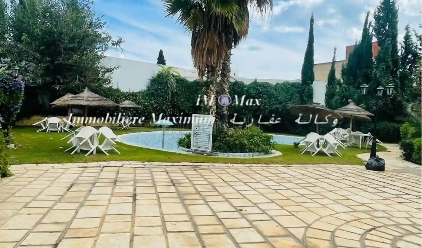 Appartement au Centre Ville Dans une Résidence Avec Piscine - Vue 2