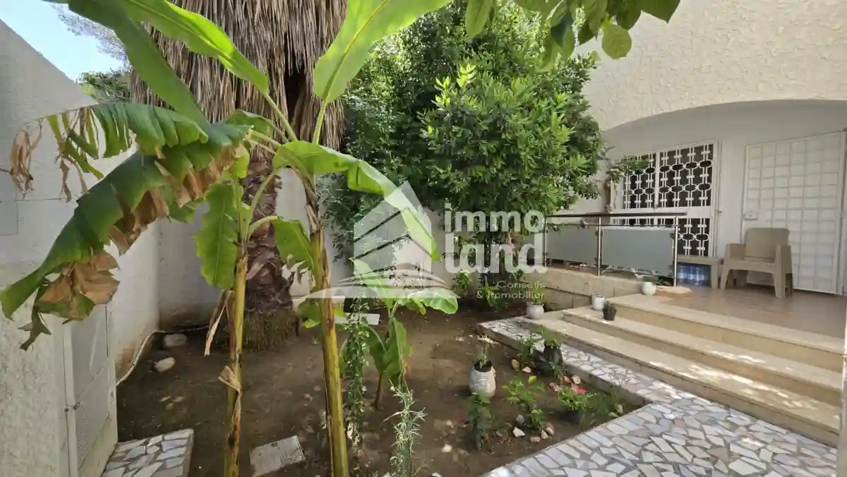 Duplex s4 à la Marsa à Cite Erriadh - Vue 3